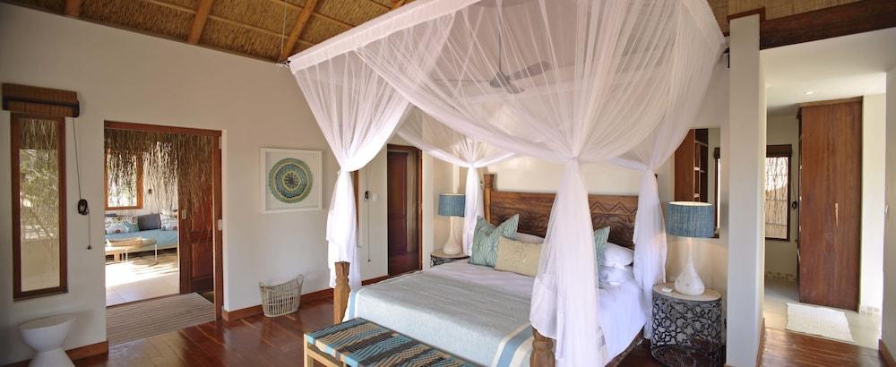 Azura Benguerra Island