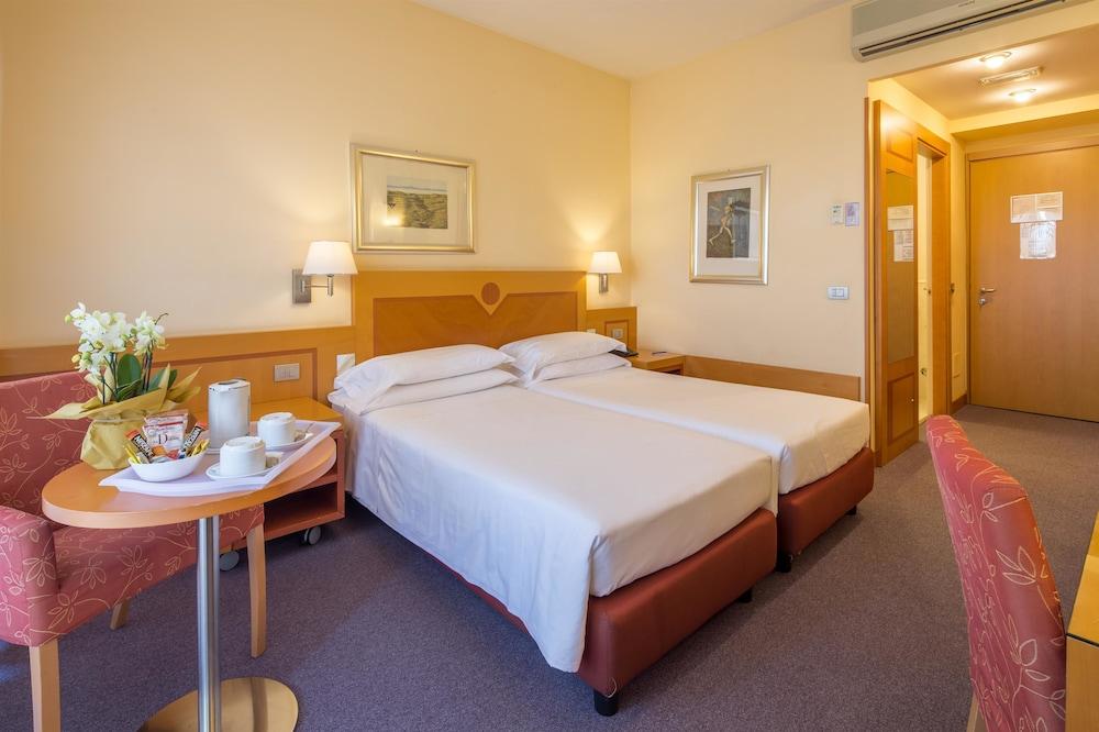 Best Western Hotel I Triangoli