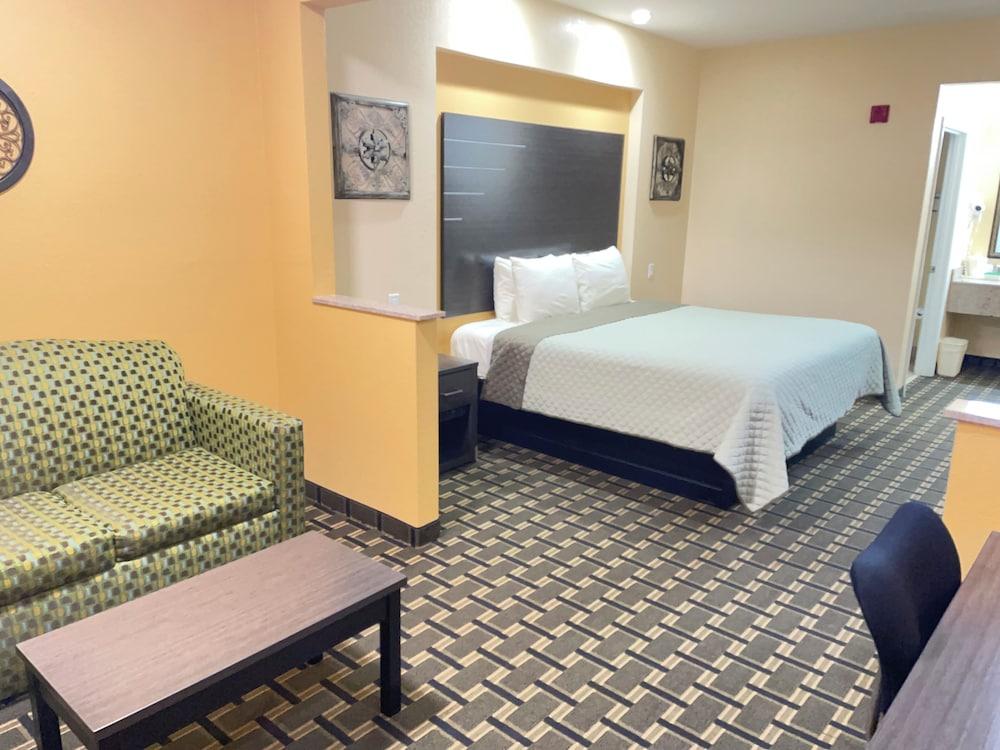 Homegate Inn and Suites