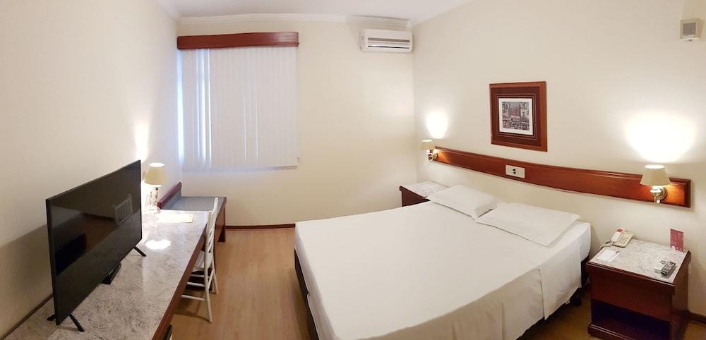 Lizon Curitiba Hotel