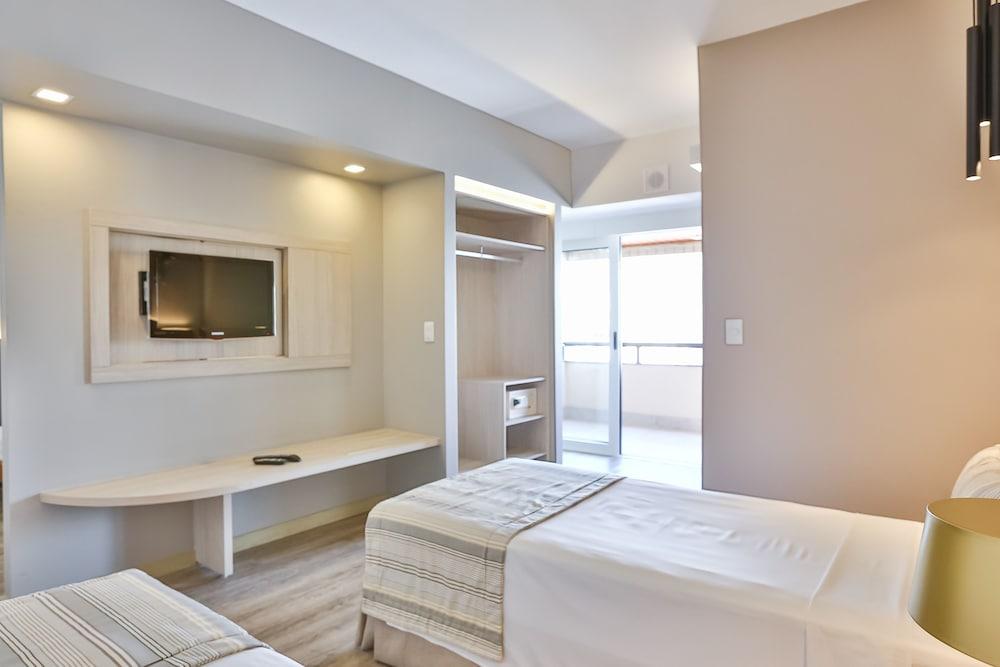 San Marino Suite Hotel