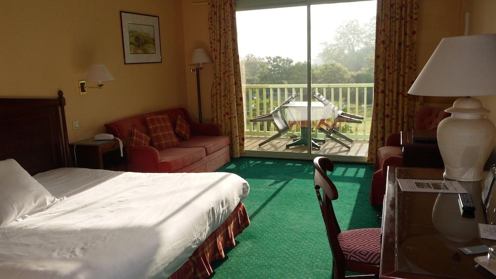 Logis Hôtels- Hôtel et Restaurant Domaine de Fompeyre