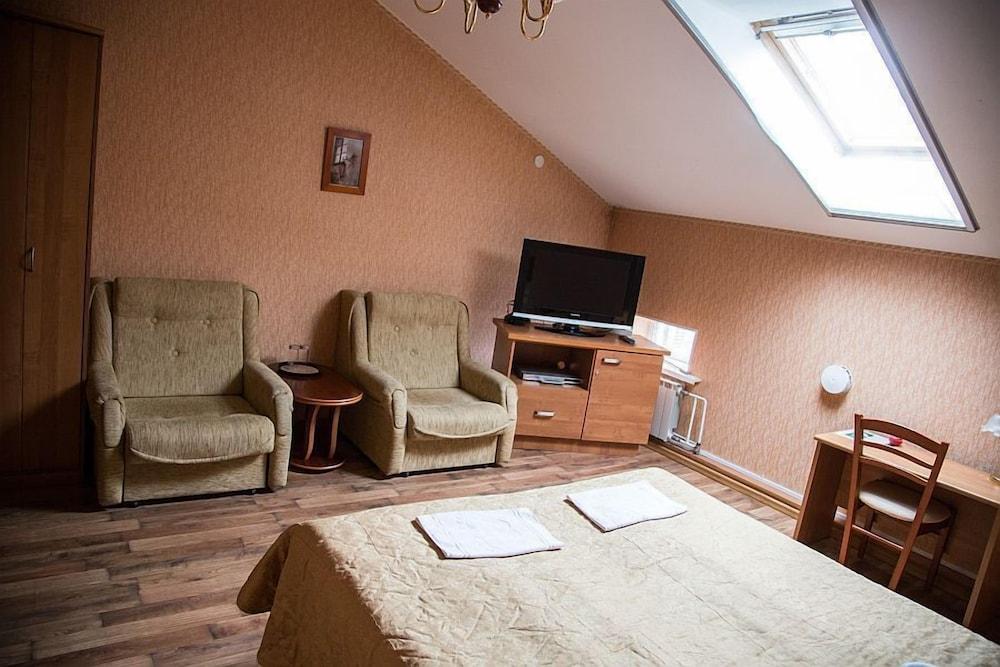 Letuchaya Mysh Hotel