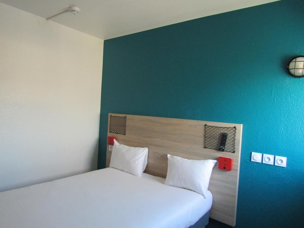 hotelF1 Igny Massy TGV