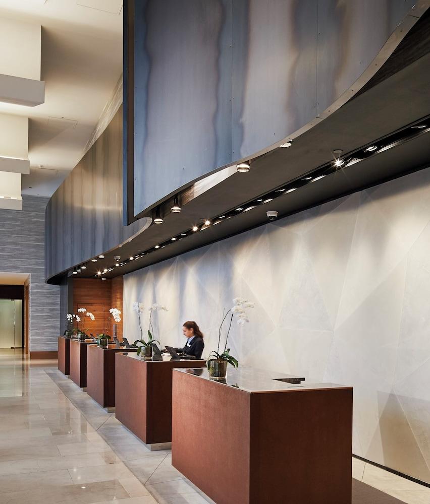 Loews Chicago O'Hare Hotel