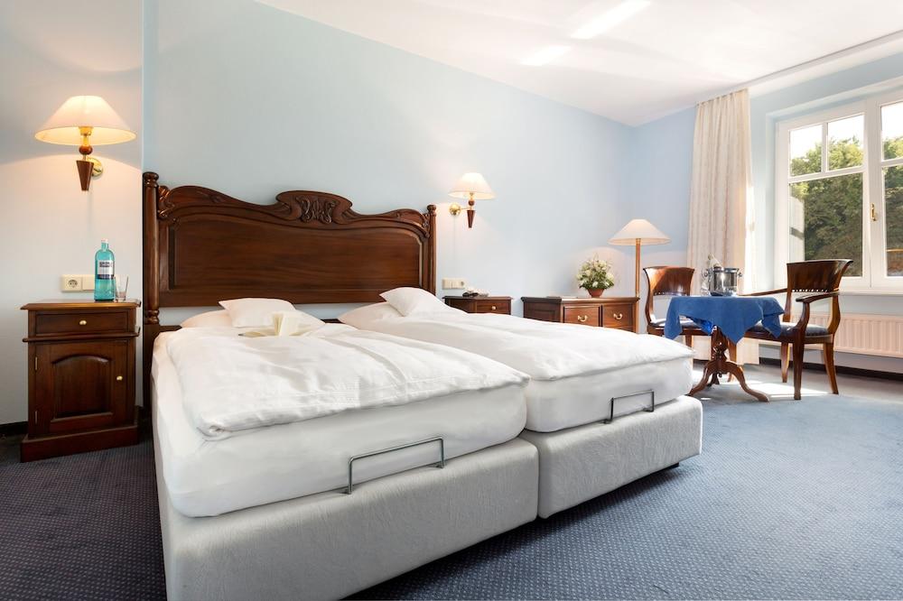 Schlosshotel Ralswiek