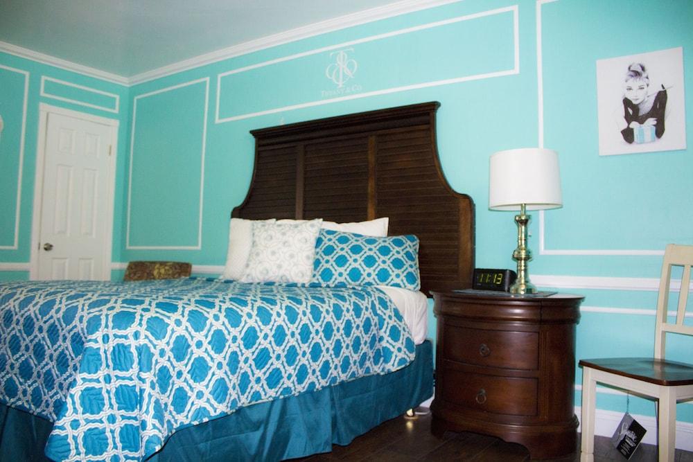 Travel Inn And Suites