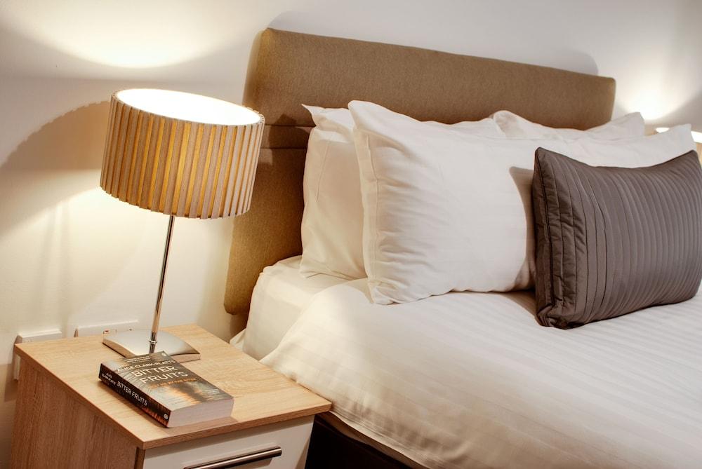 Base Serviced Apartments - Cumberland Apartments