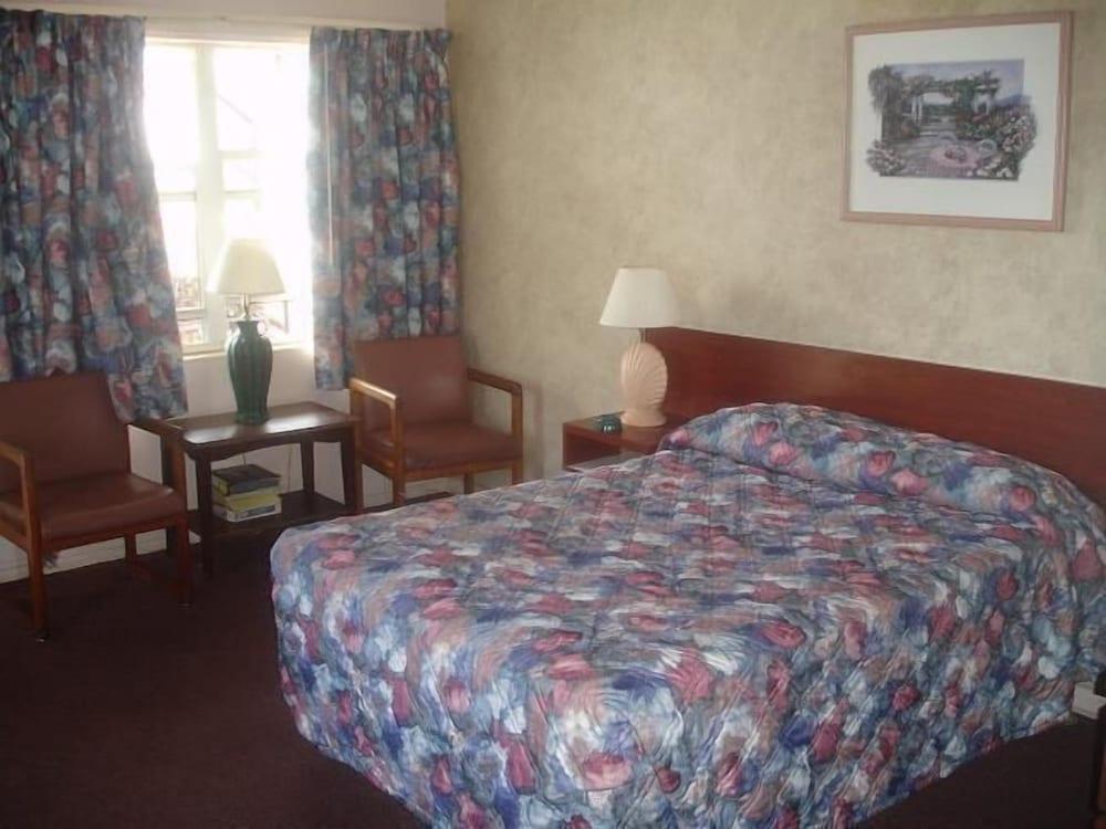 Belleair Village Motel