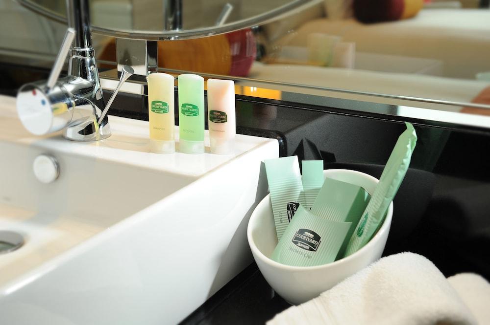 Courtyard by Marriott Hong Kong