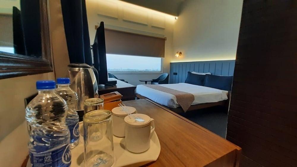 Polo Floatel Kolkata