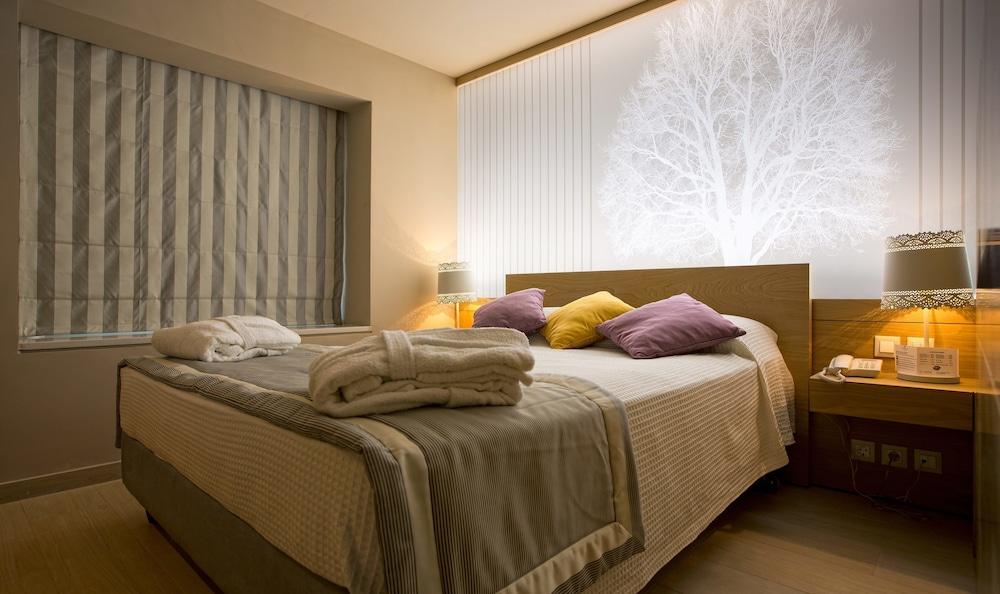 Eden Roc Resort Hotel