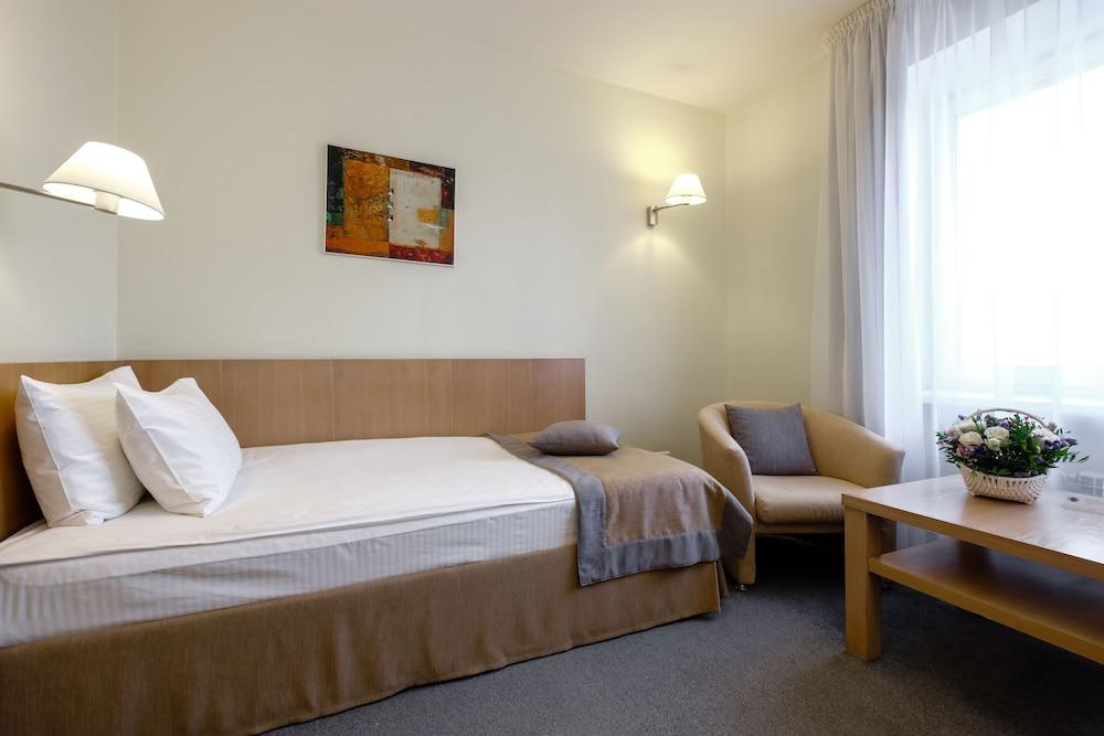 Grand Avenue by Usta Hotels