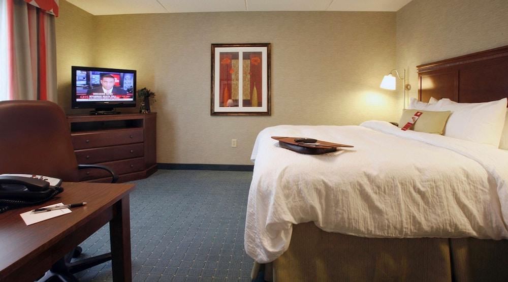 Hampton Inn & Suites Columbus Polaris