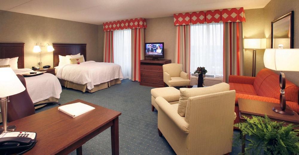 Hampton Inn & Suites Columbus Polaris
