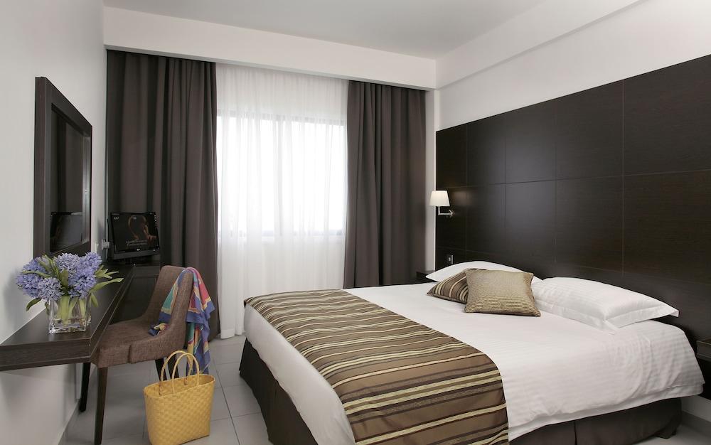 Anemi Hotel & Suites