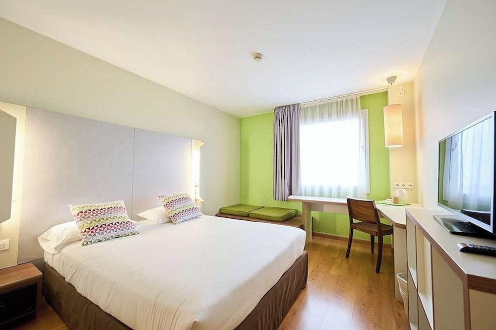 Travelodge BCN Cornellá Fira