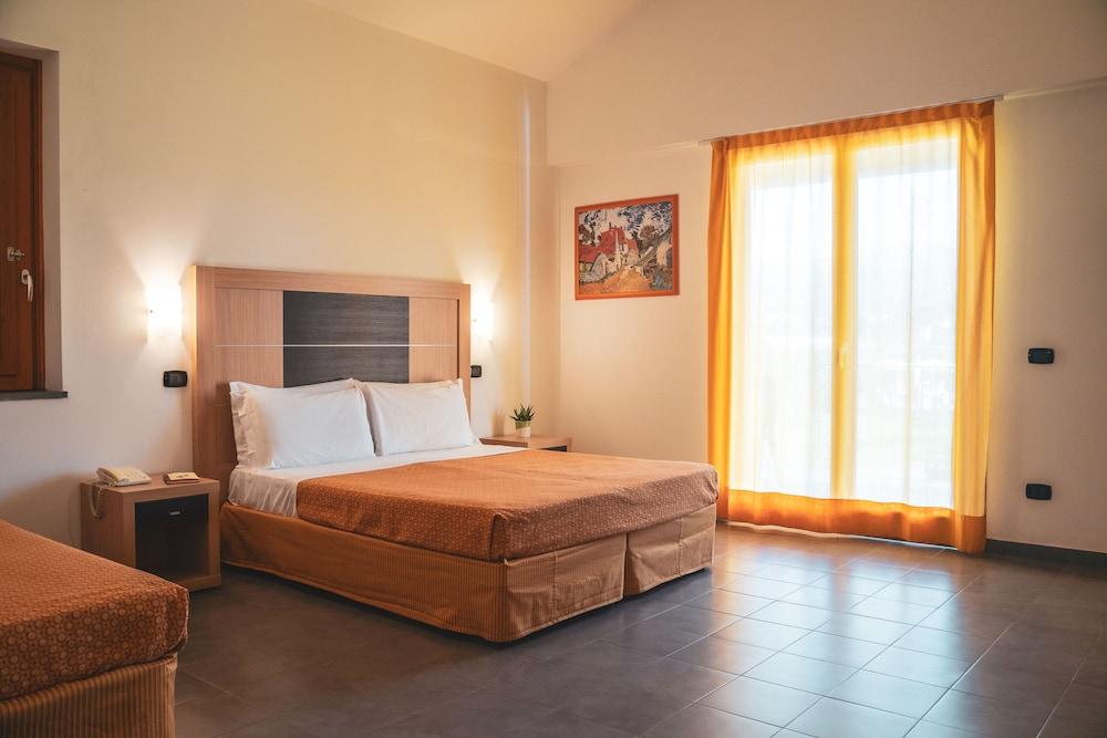 VOI Baia di Tindari Resort