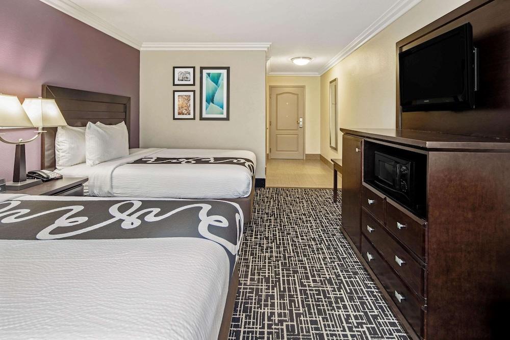 La Quinta Inn & Suites by Wyndham Temecula