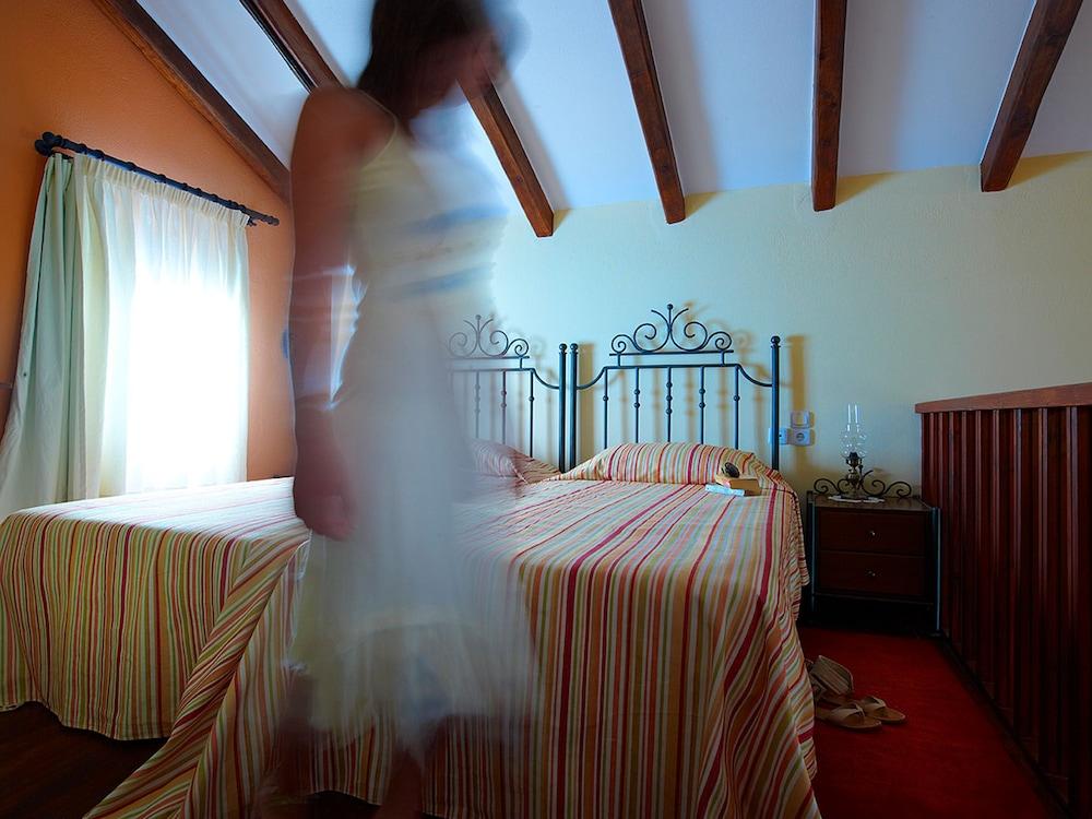 Katalagari Country Suites