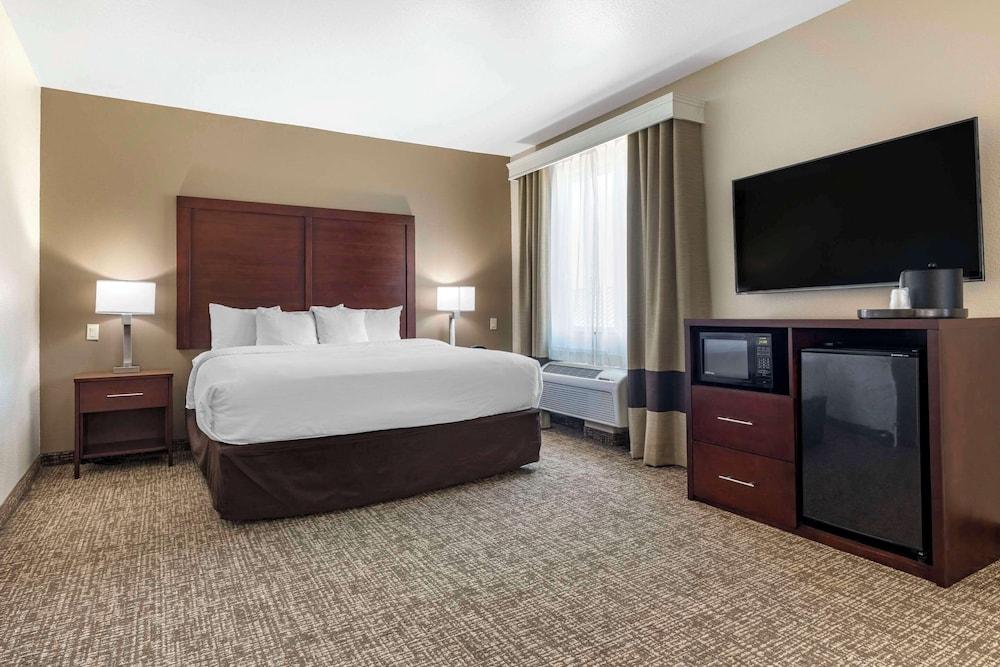 Comfort Suites Plano - Dallas North