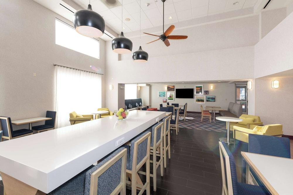 Hampton Inn & Suites Pittsburg, CA