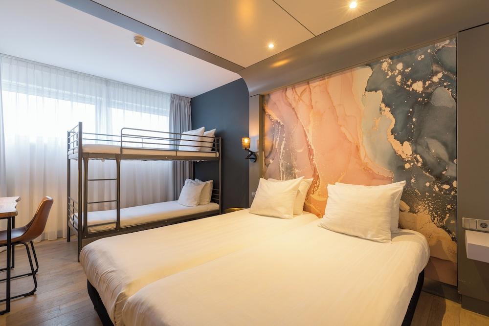 Leonardo Hotel Almere City Center