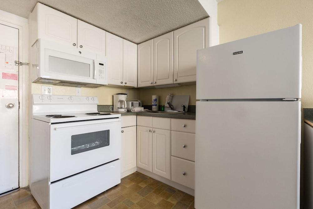 Beach Club at Montego Inn