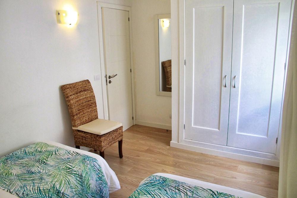 Canaima Apartments - Adults Only