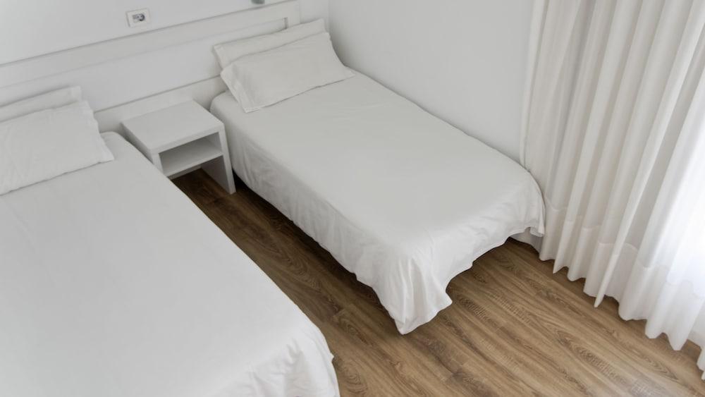 Canaima Apartments - Adults Only