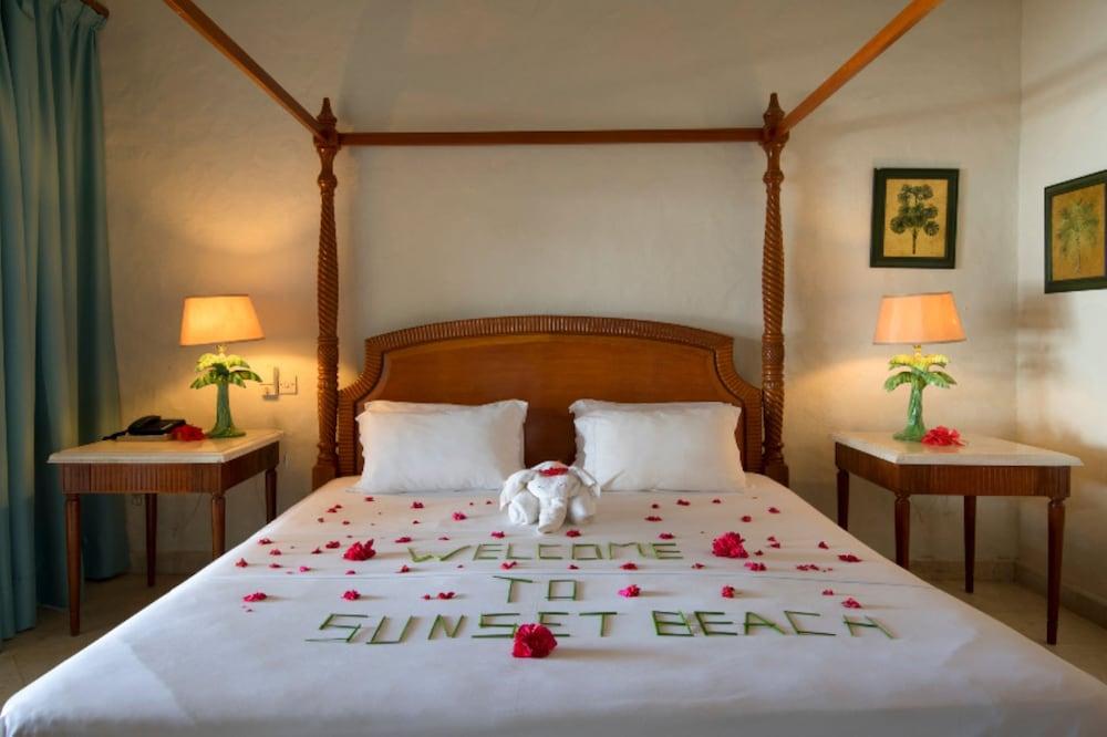 Sunset Beach Hotel