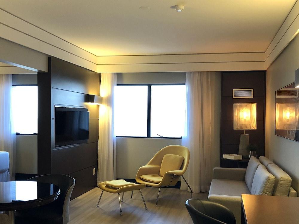 Mercure Camboriu Hotel