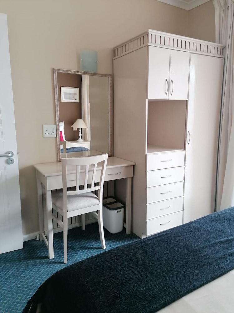 Cape Town Beachfront Apartments At Leisure Bay