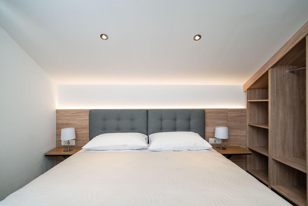 Bacan Serviced Apartments