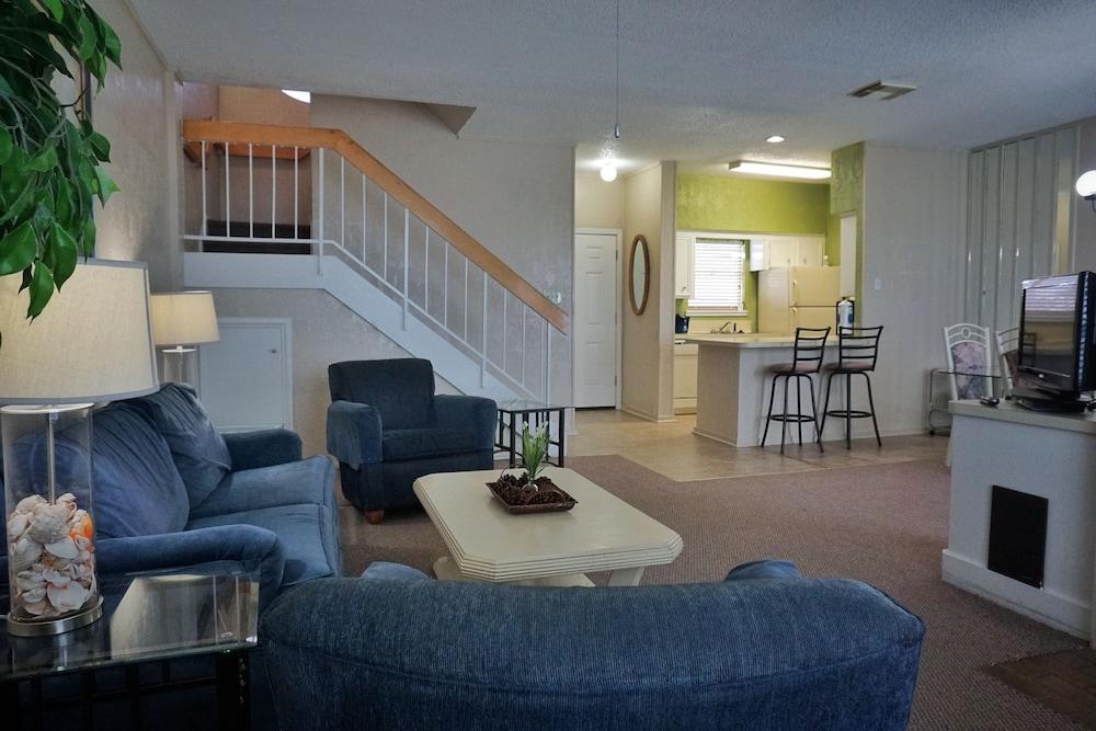 FOUR SEASONS on the gulf