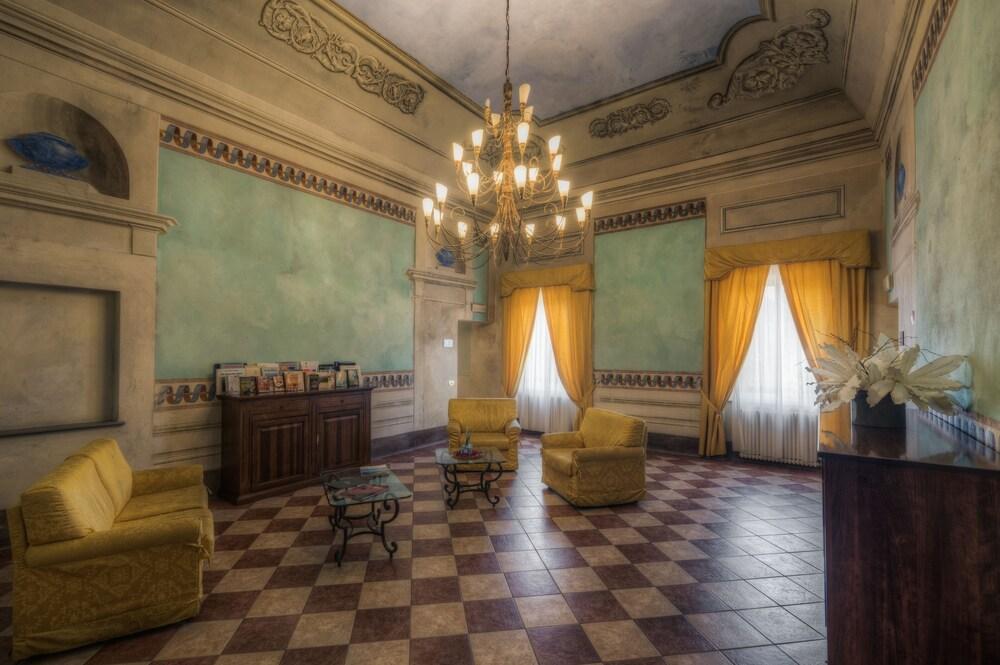 Borgo San Martino Resort (Hotel)