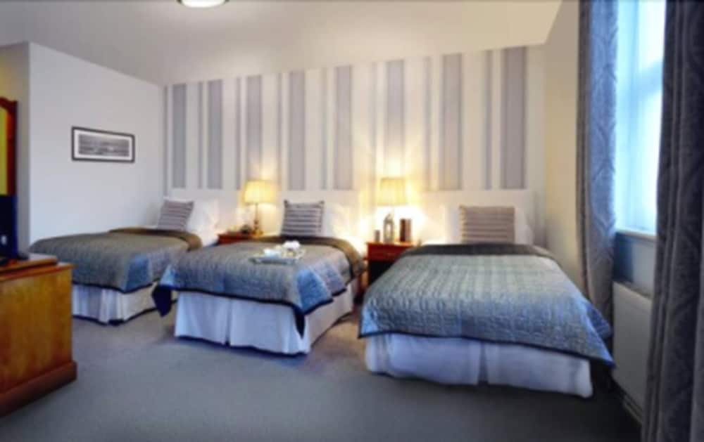 Woodfield House Hotel