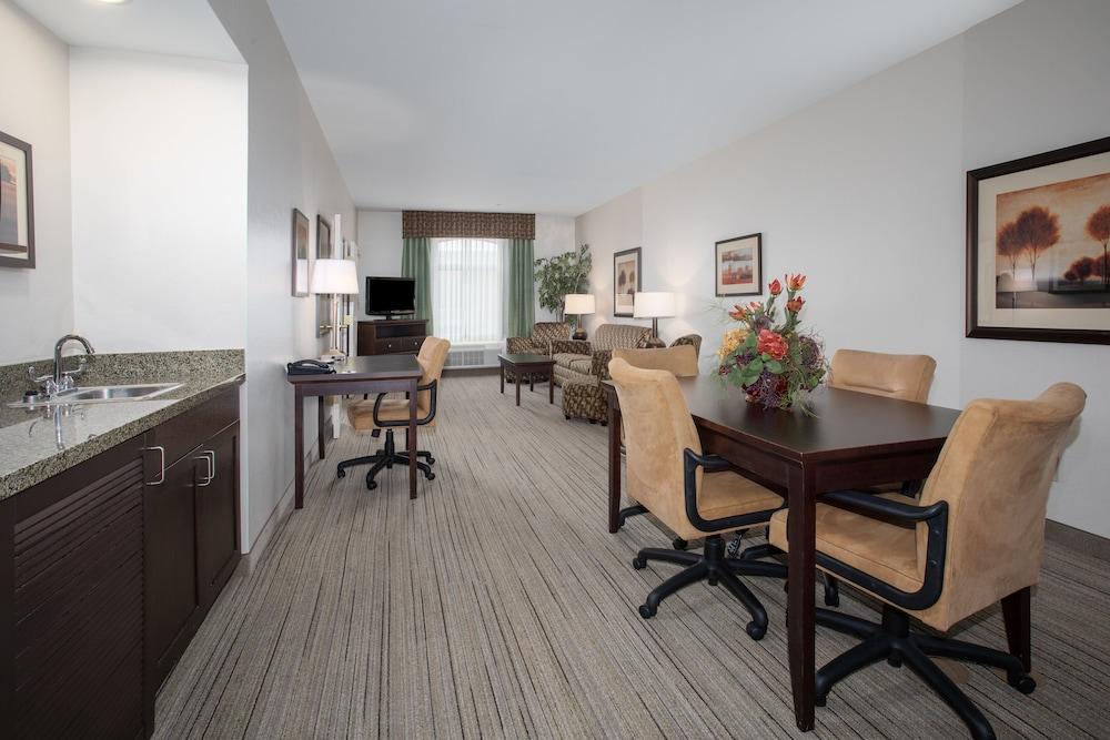 Holiday Inn Express & Suites Oro Valley-Tucson North by IHG
