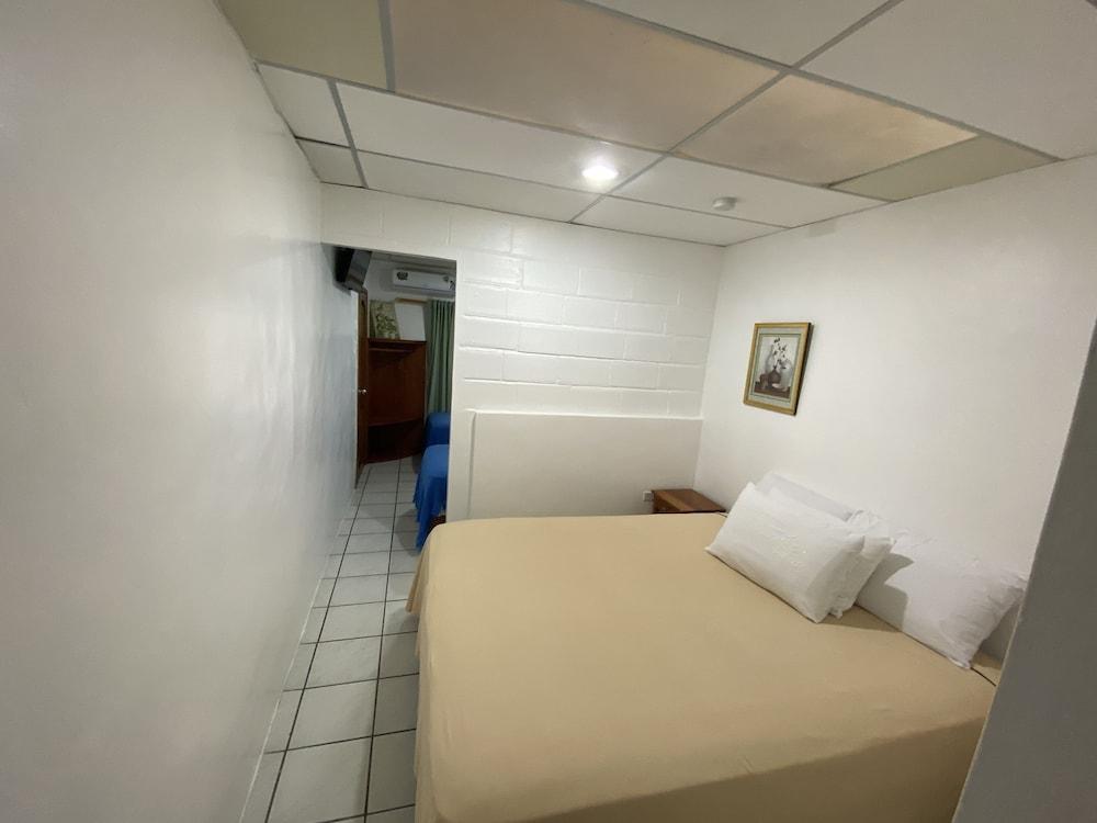 La Peregrina Bed & Breakfast