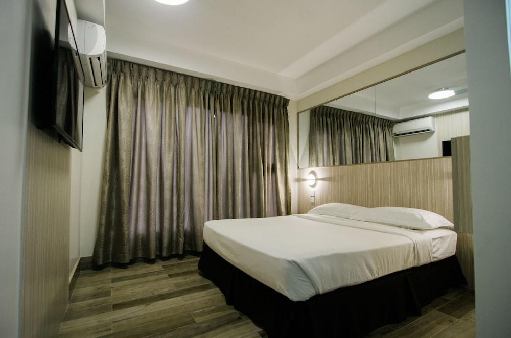 Travelite Express Hotel