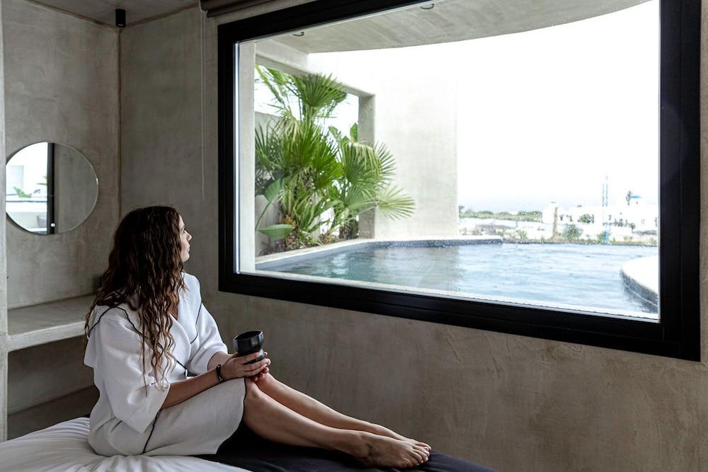 Senses Luxury Houses