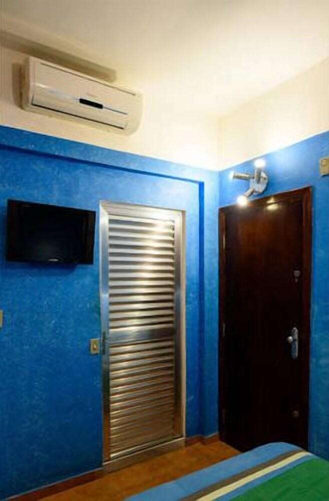 Epicenter of Copacabana