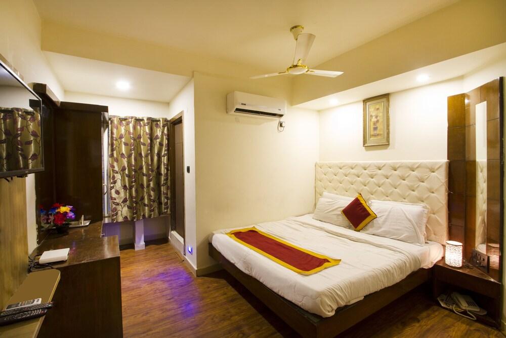 Rainbow International Lakdikapul