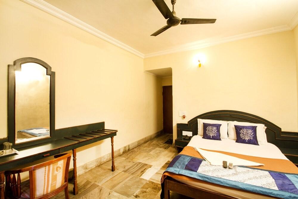 Rainbow Saphire Lakdikapul