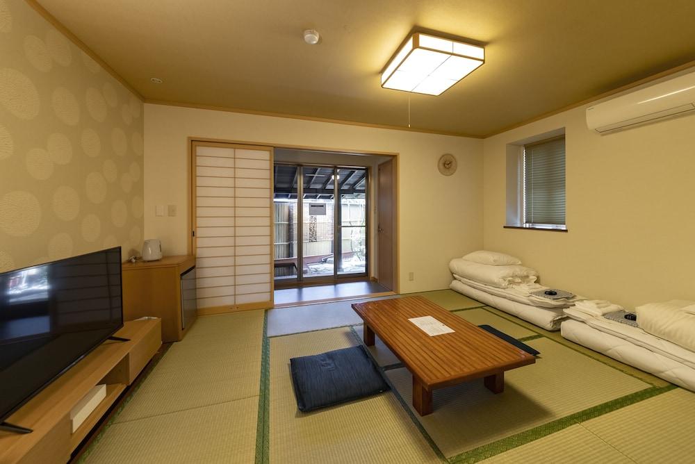 ETAVIA YUFUIN Kinrinko