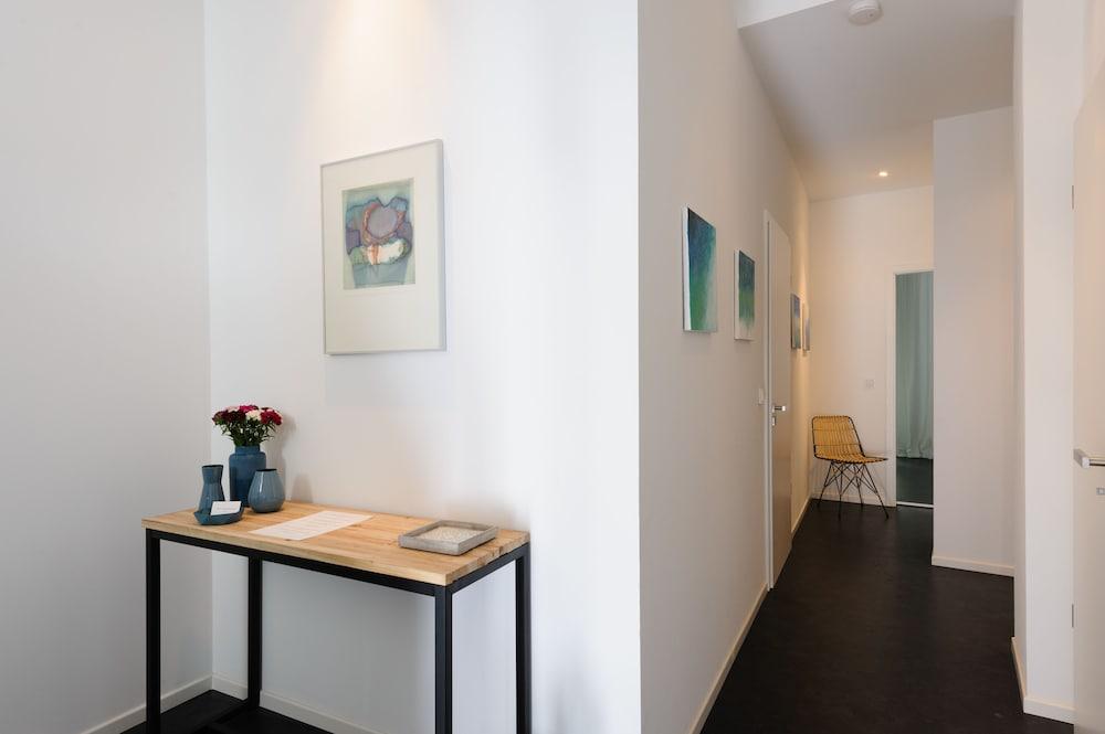 The Apartment Central