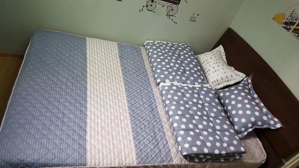 Kim's Family Guest House - Hostel