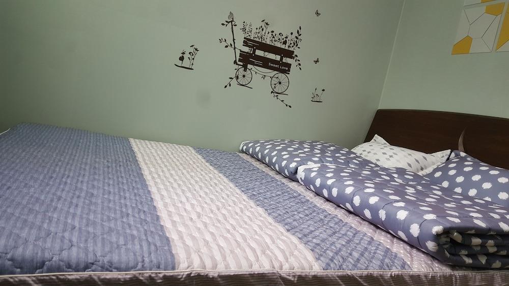 Kim's Family Guest House - Hostel