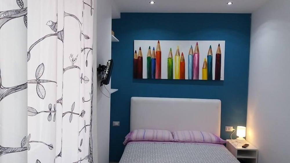 Gloria Vatican Bijou