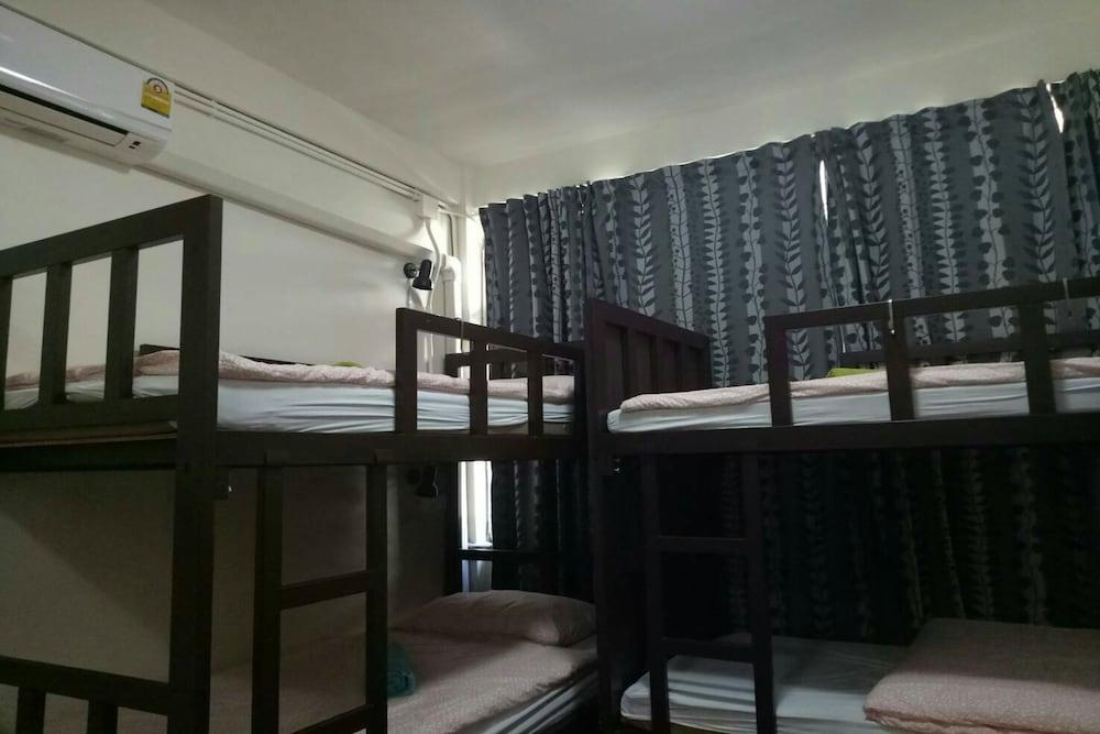 First Inn On Nut - Hostel